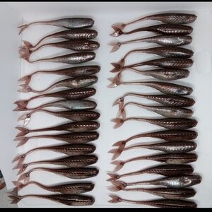 (47)6th Sense Juggle Minnow Stringer 4" Exclusive Color Cinnamon Flash  Plastics